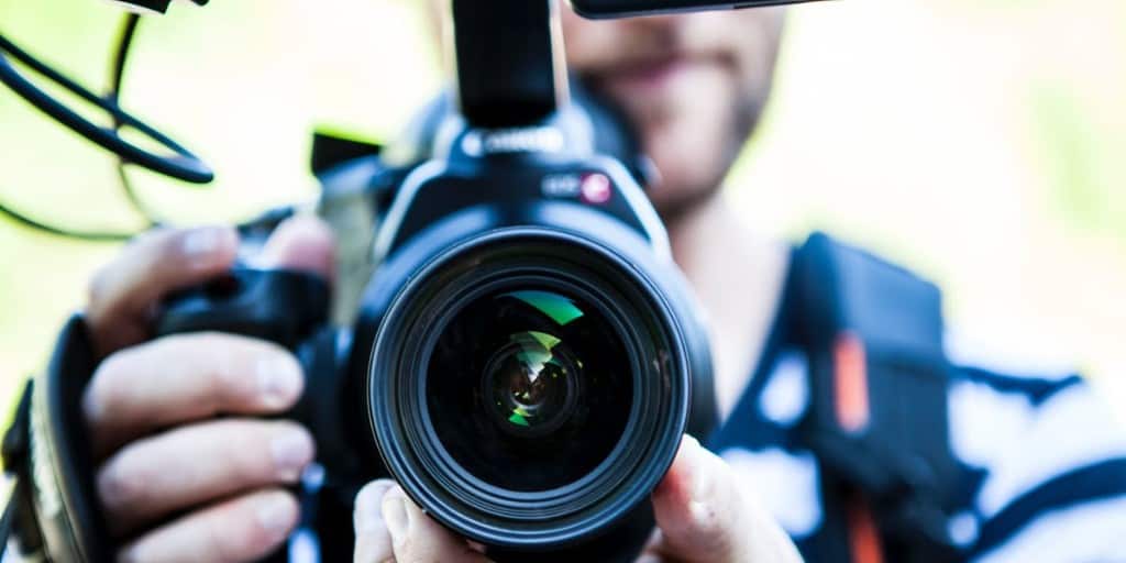 beginner youtube tips bloggers meredith vidpromom